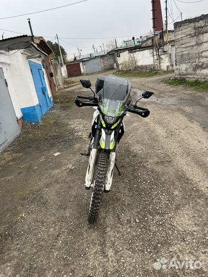 Ветровое стекло на мотоцикл универсальное