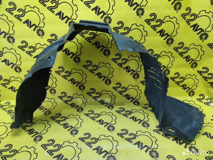 Подкрылок передний левый Toyota Harrier GSU30