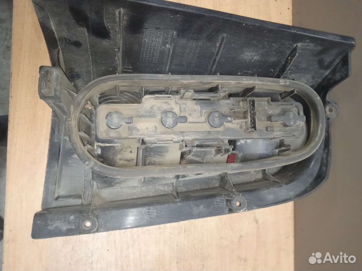 Фонарь задний правый Mercedes W638 Vito Мерседес