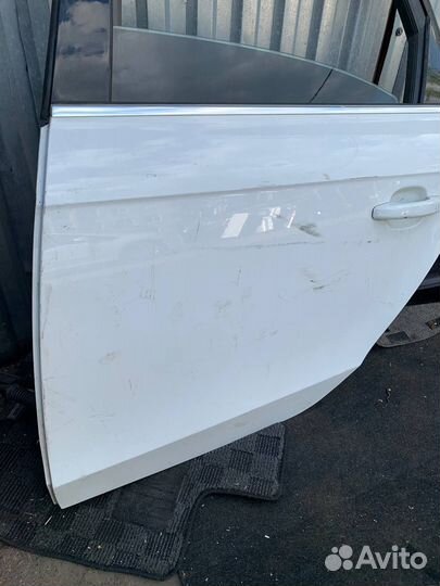 Левая задняя дверь Ауди А4 B8 седан