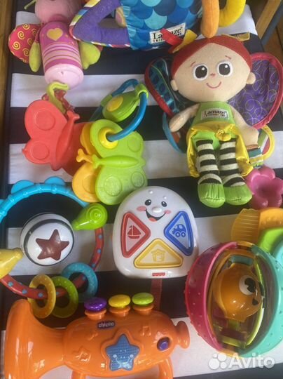Игрушки для малышей пакетом