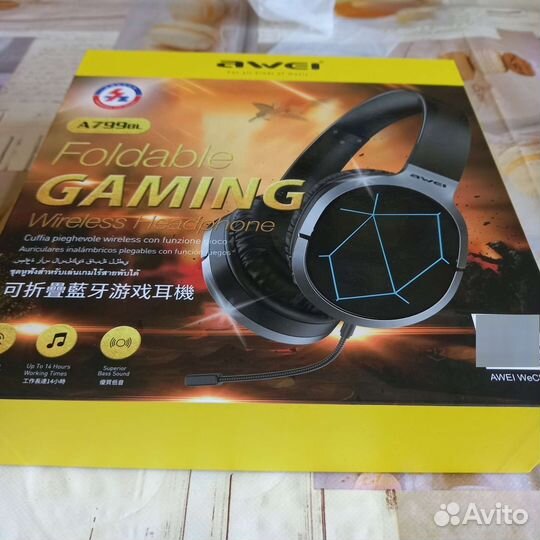 Новые наушники с микрофоном