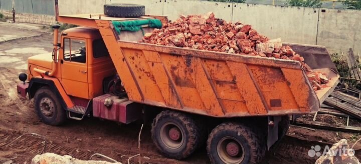 Кирпичный бой