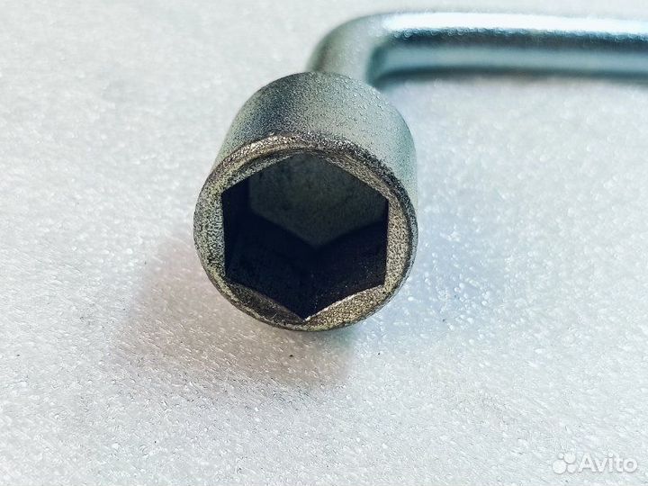 Ключ балонный Toyota Vista Ardeo ZZV50 1zzfe 2002