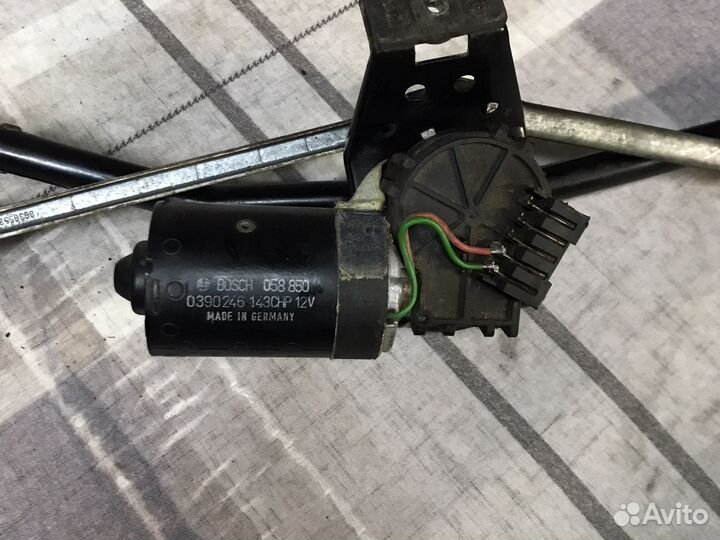 Трапеция дворников ауди 80 б3