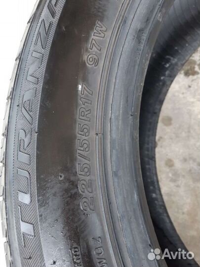 Bridgestone Turanza T001 225/55 R17