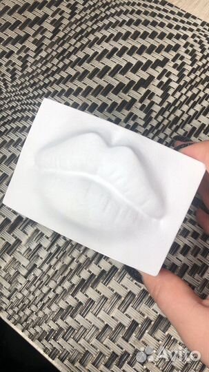 Кашпо-органайзер «Губы Джоли»