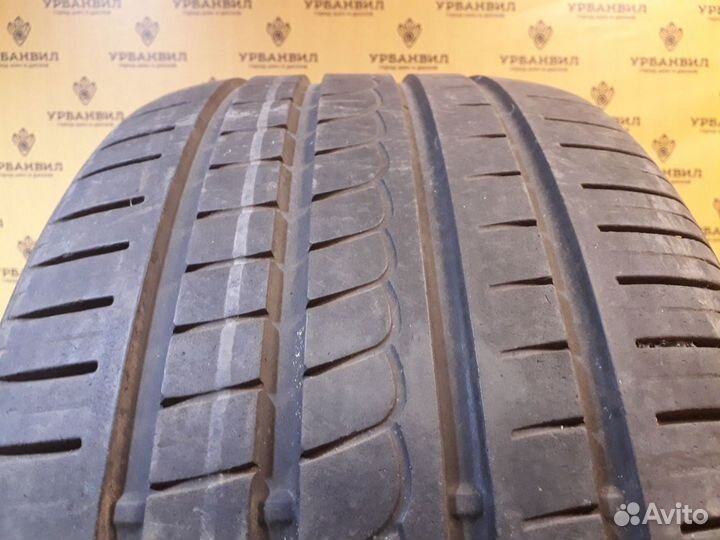 Pirelli P Zero Rosso 295/35 R21