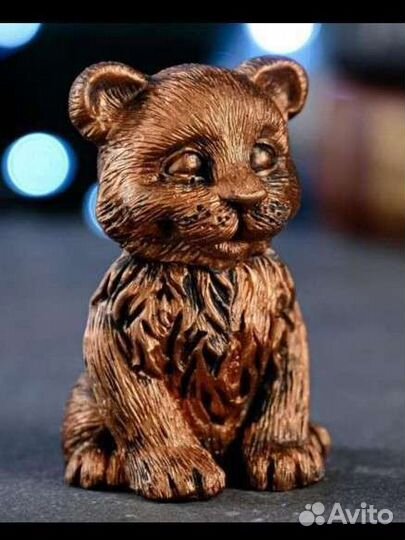 Декор для дома: статуэтки, подсвечники и пр