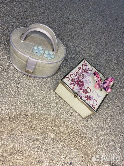 Шкатулки для ювелирных украшений