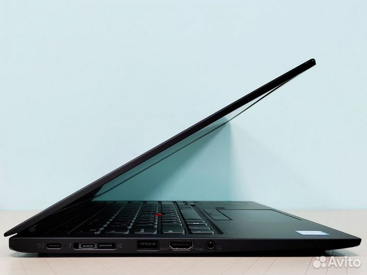 Lenovo ThinkPad X1 Carbon 7