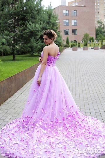 Платье лиловое со шлейфом