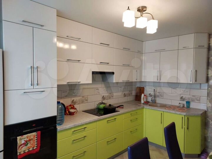 3-к. квартира, 86 м², 17/17 эт.