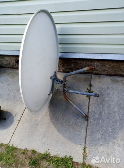 Антенна спутниковая