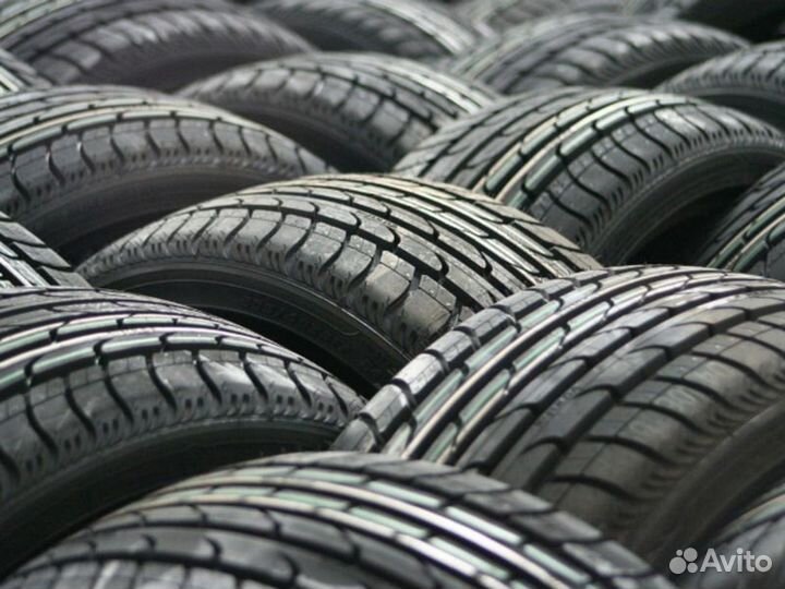 Nexen Roadian HP SUV 285/35 R22