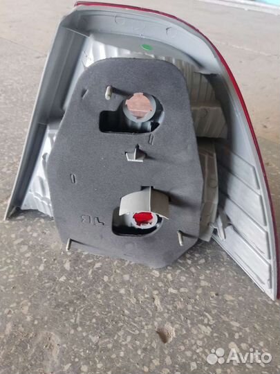 Фонарь задний Тойота Королла 04-06 г.в