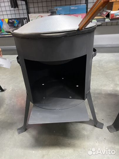 Казан чугунный с печкой 10л