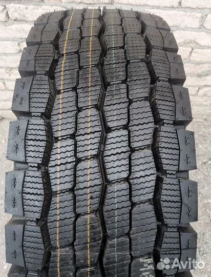 Грузовые шины 315/70R22.5 Ведущие зимние липучка