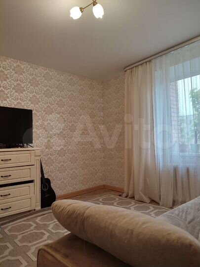 2-к. квартира, 40 м², 3/9 эт.