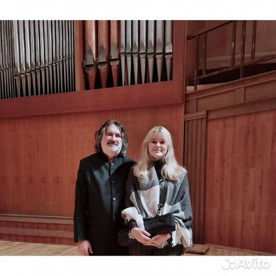 Педагог по флейте / блок-флейте