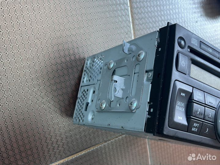 Магнитола штатная на Nissan Qashqai J10