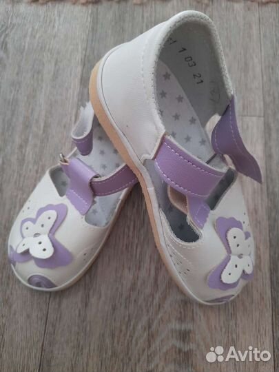 Босоножки 26-27р для девочки новые