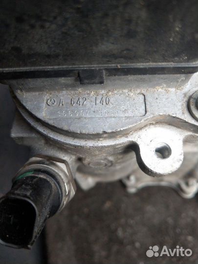 Клапан EGR Mercedes A6421400360
