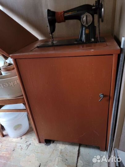 Швейная машина пмз Калинина ножная