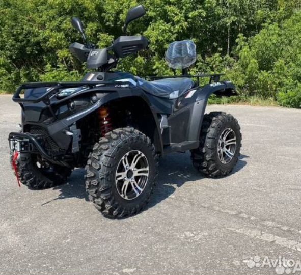 Квадроцикл Linhai Yamaha D 300 4WD черный