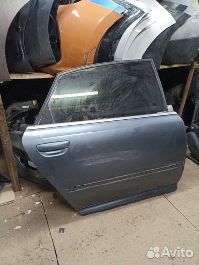 Дверь задняя правая Audi A8 D3