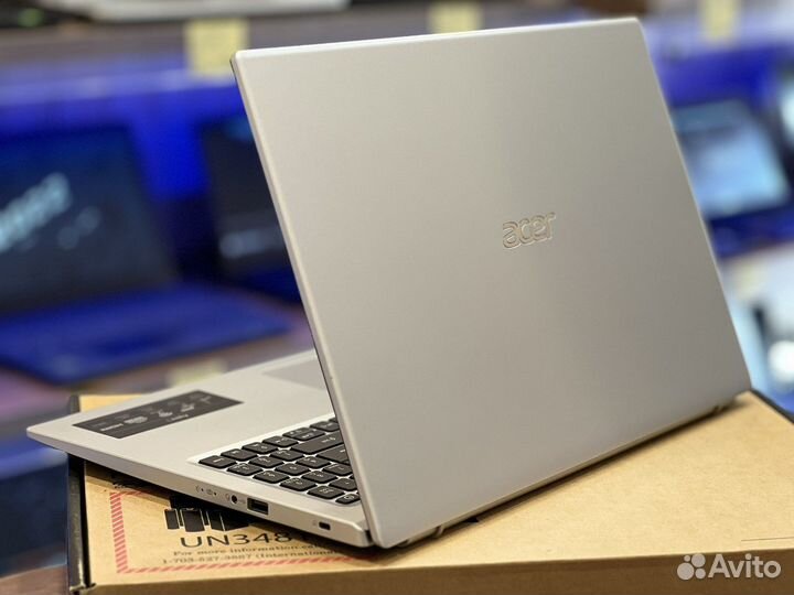 Новенький Ноутбук Acer. Intel i3-11 /Ram 8GB / FHD