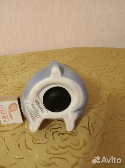 Декоративные изделия: зайчик - копилка, заяц гжель