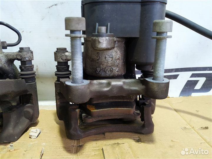 Суппорт задний Volkswagen Passat B6 1.8 BZB 2008