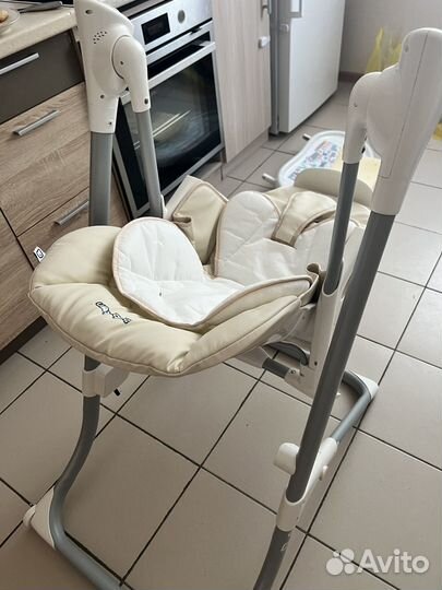 Детский стульчик для кормления и укачивания