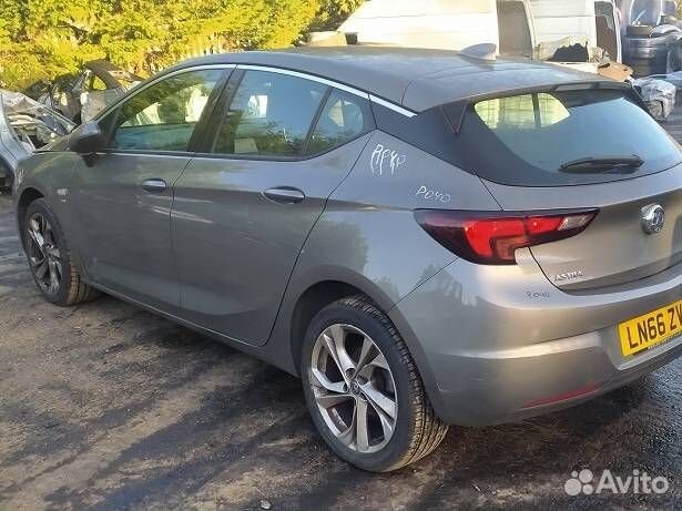 Форсунка топливная Opel Astra K 2016 95521533