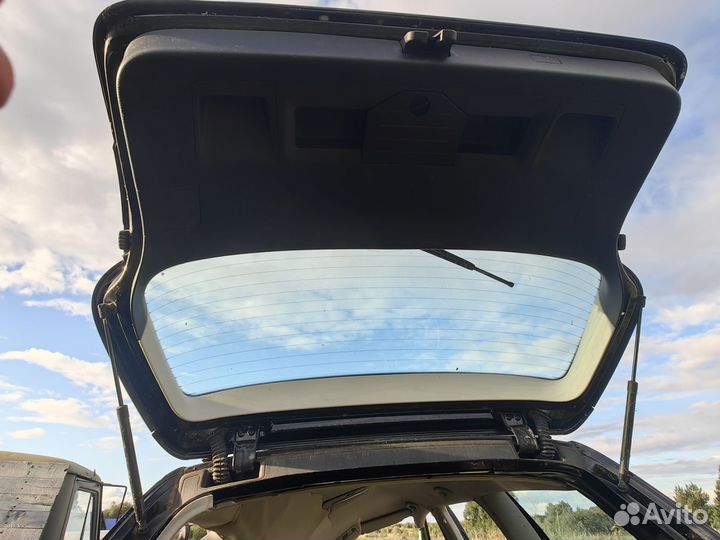 Крышка багажника Volkswagen Passat B6 универсал