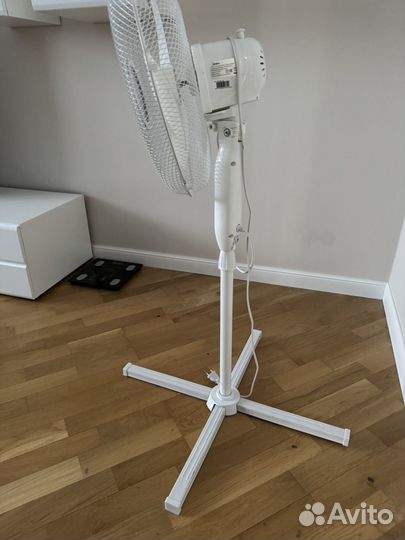 Вентилятор напольный Midea