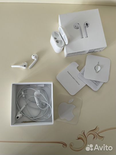 Беспроводные наушники apple airpods 1