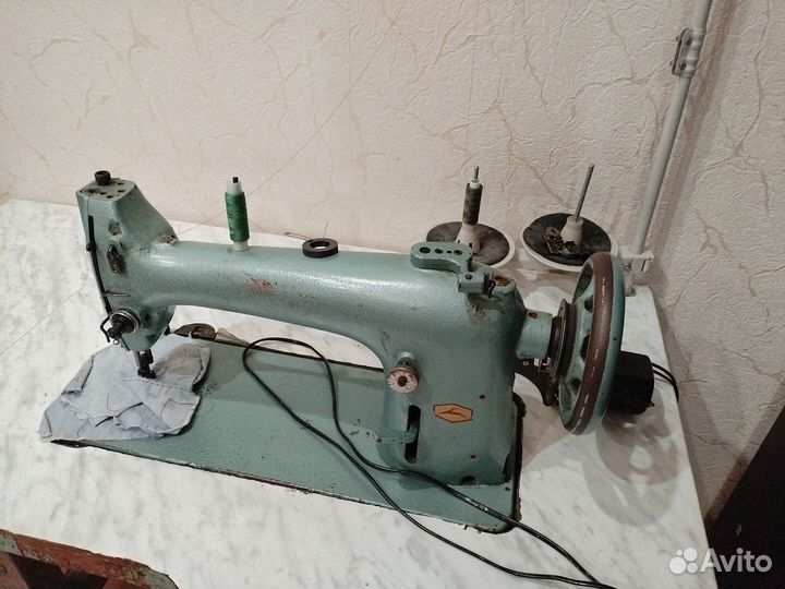 Швейная машинка