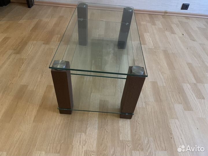 Стеклянная тумба