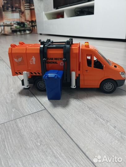 Игрушка машина мусоровоз