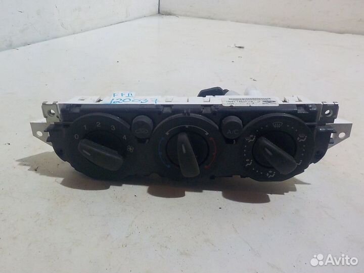 Блок управления печкой Ford focus 2