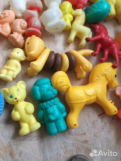 Игрушки пластмасса