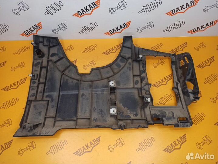 Накладка торпеды левая Ford Focus CB8 pnda 2012