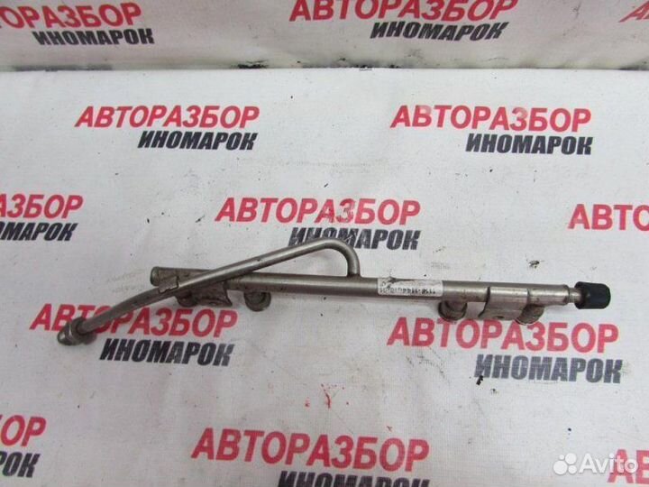 Топливная рейка LADA Granta 2011