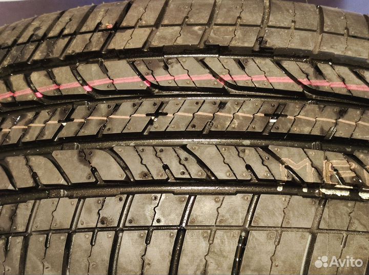 Bridgestone 738V 215/60 R17 H