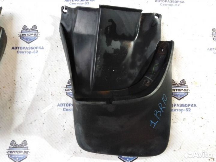 Брызговик задний Honda Cr-V RD1