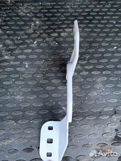 Петля капота правая ford focus 3