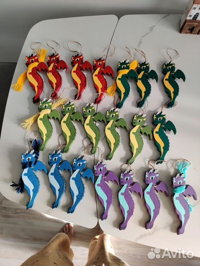 Елочные игрушки дракон. 1000-1шт, шарфик 100