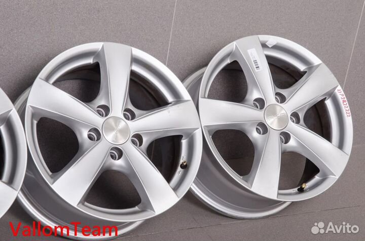 Лот UP2822222 Фирменные 16-е диски targa AGA